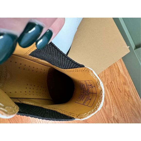 Doc Martens White Softy T Chelsea Boots 2976 Dr. Martens, Women’s Size 9 NIB NEW - Picture 15 of 16